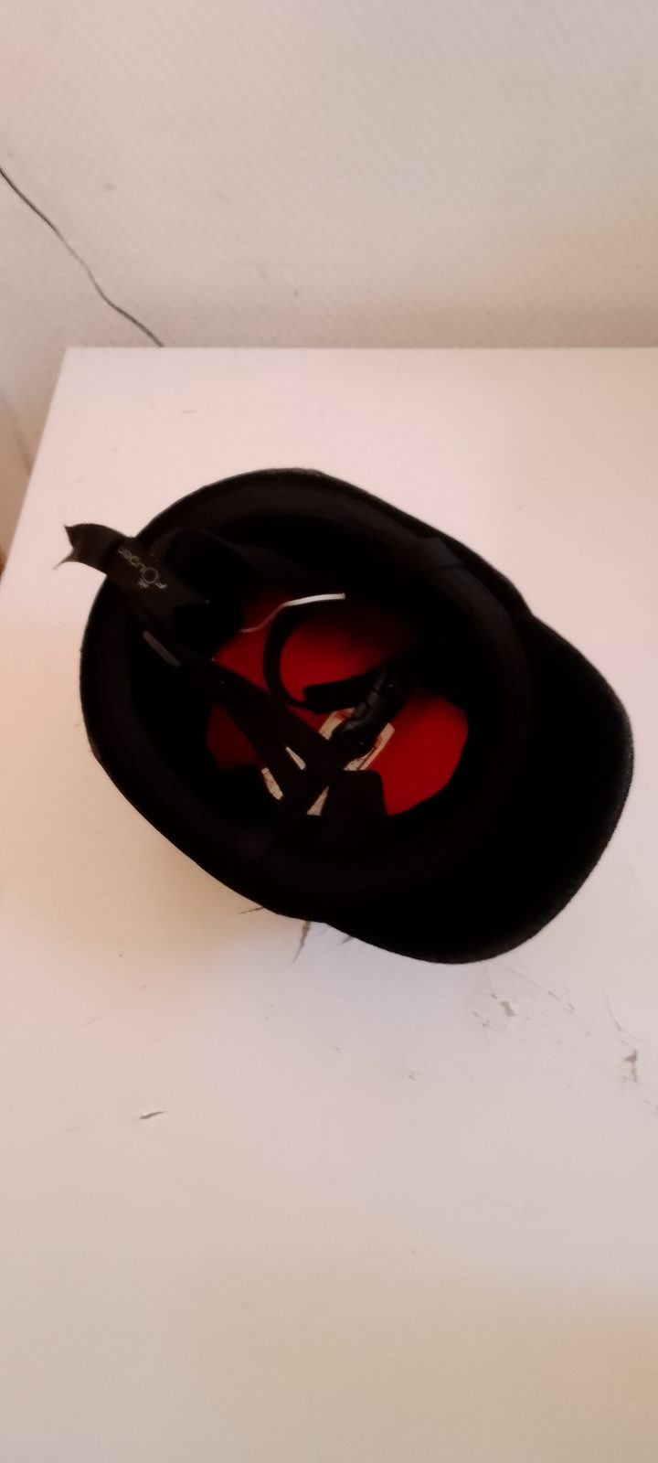Casque équitation noir taille 54cm - 6 5/8 inc - 460 gr 100% Acrylonitrile butadiène - photo 4