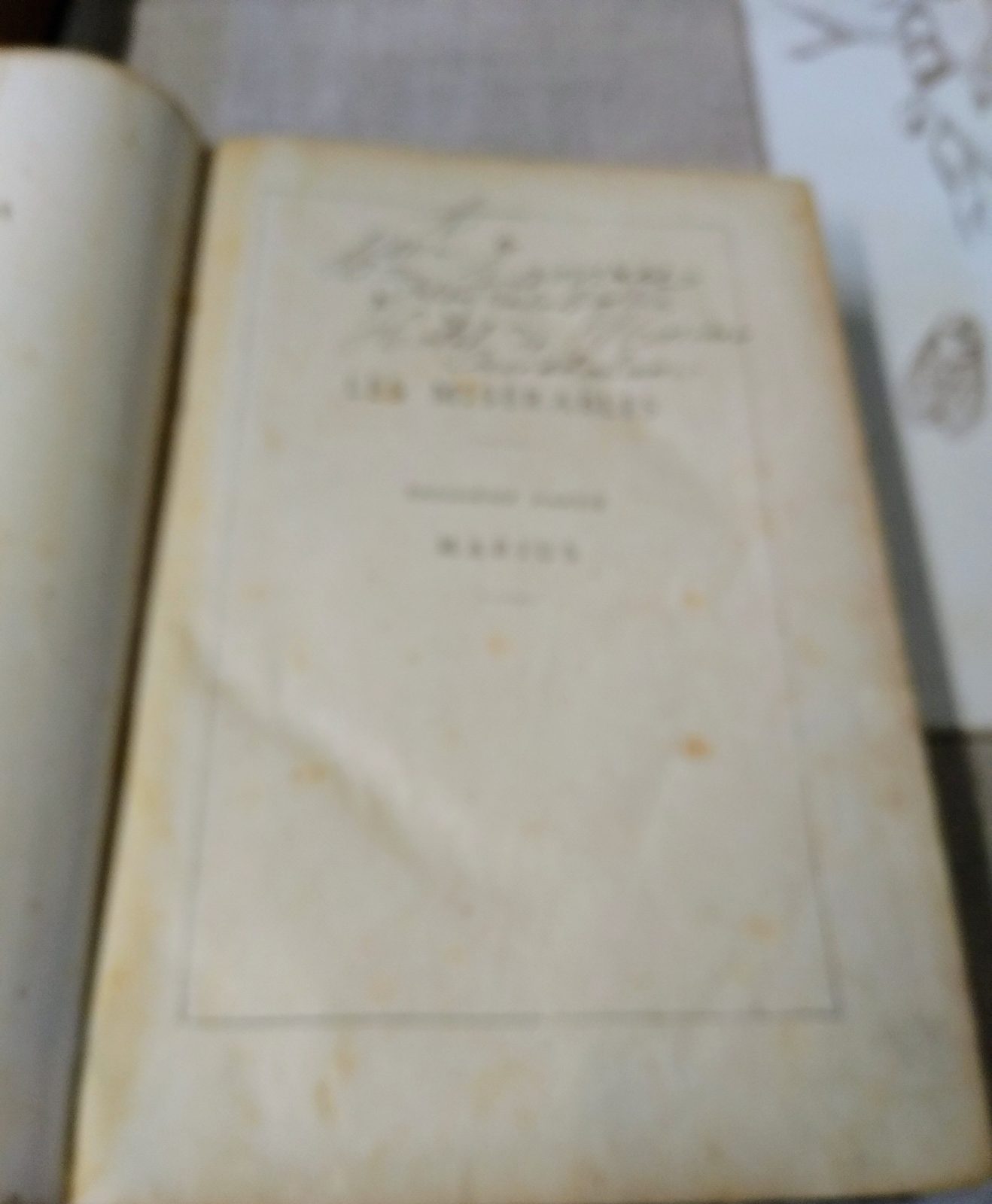 Livres très anciens de Victor Hugo - photo 4