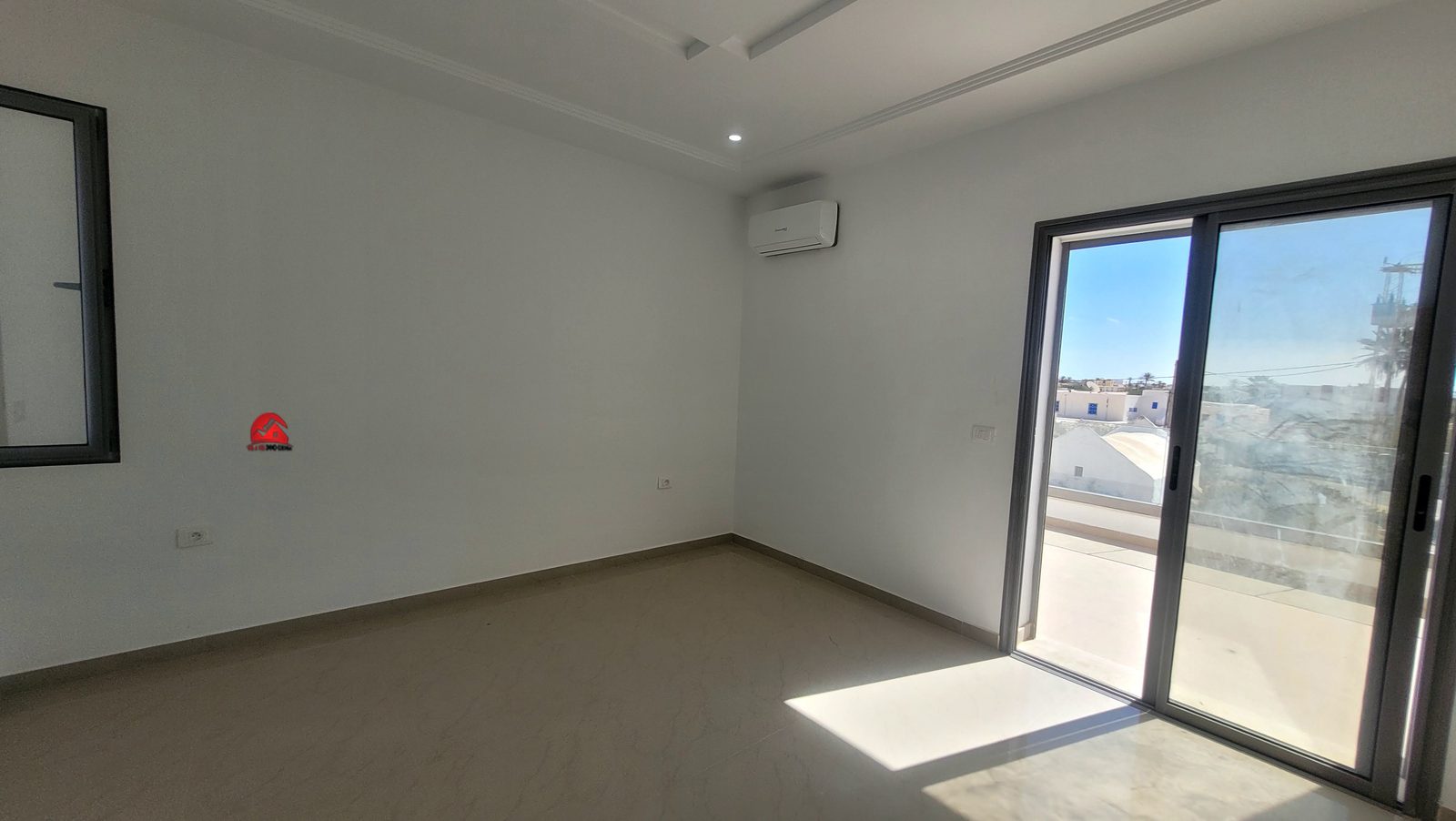 VILLA NEUVE À VENDRE AVEC PISCINE À HOUMT SOUK DJERBA-REF V 629 - photo 3