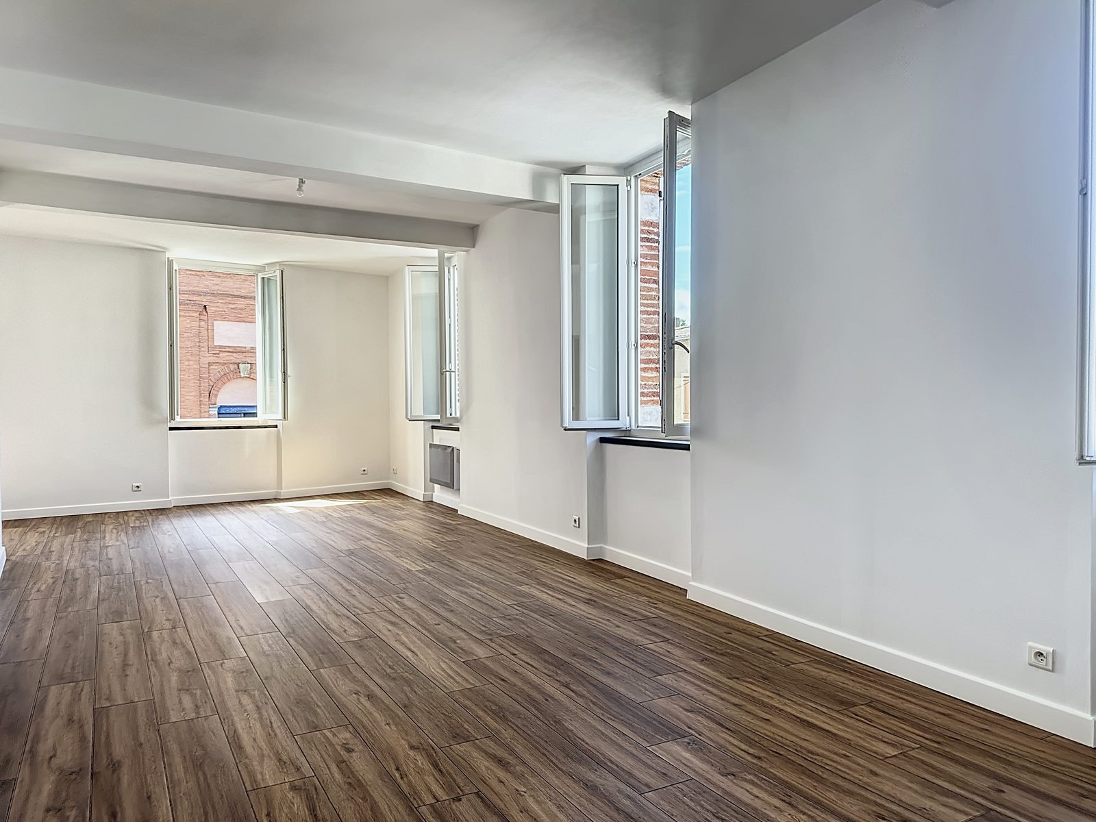 Superbe appartement duplex T4/5 de 150 m2 entièrement rénové - photo 2