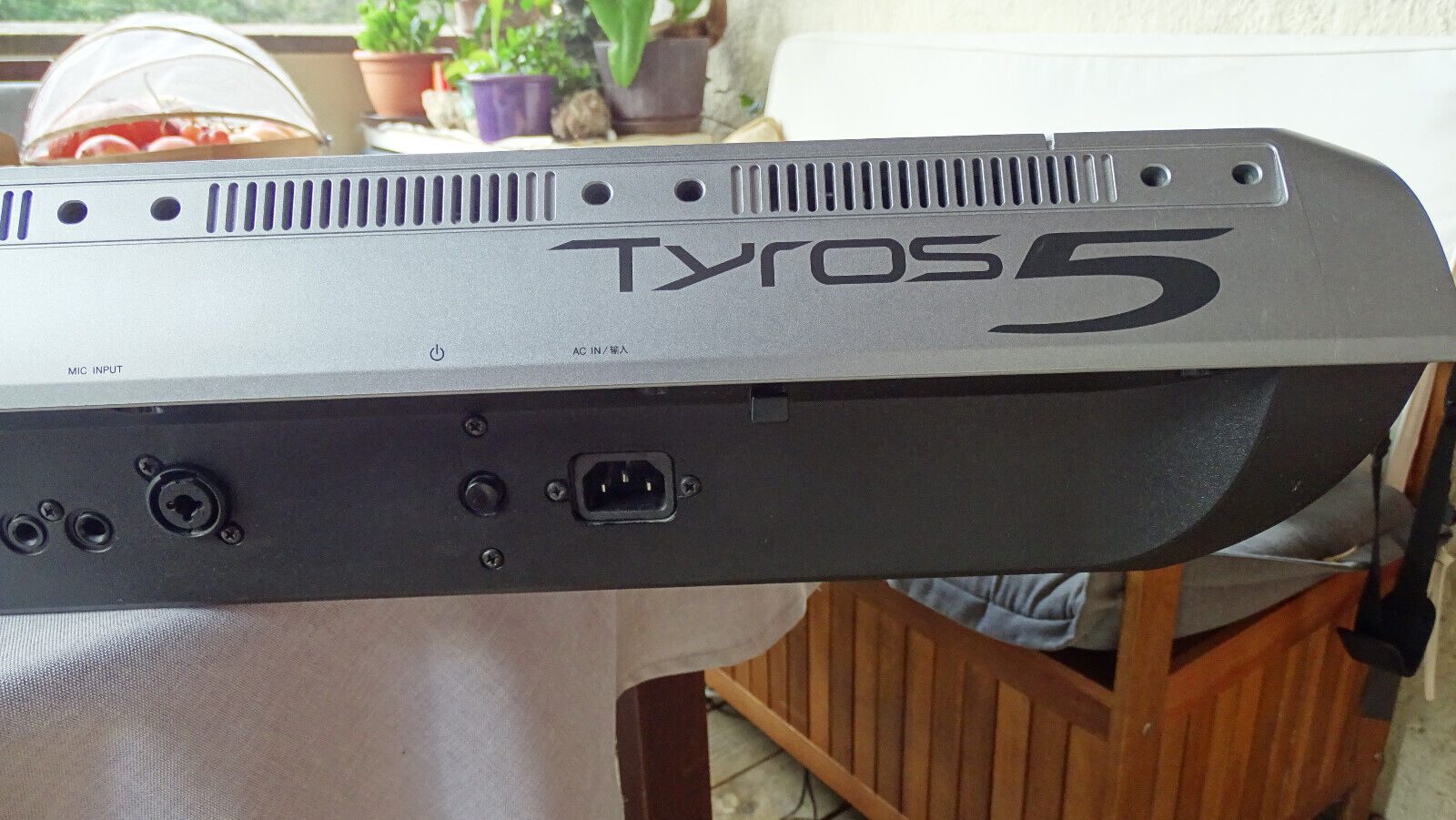 Tyros 5 76 touches - photo 2