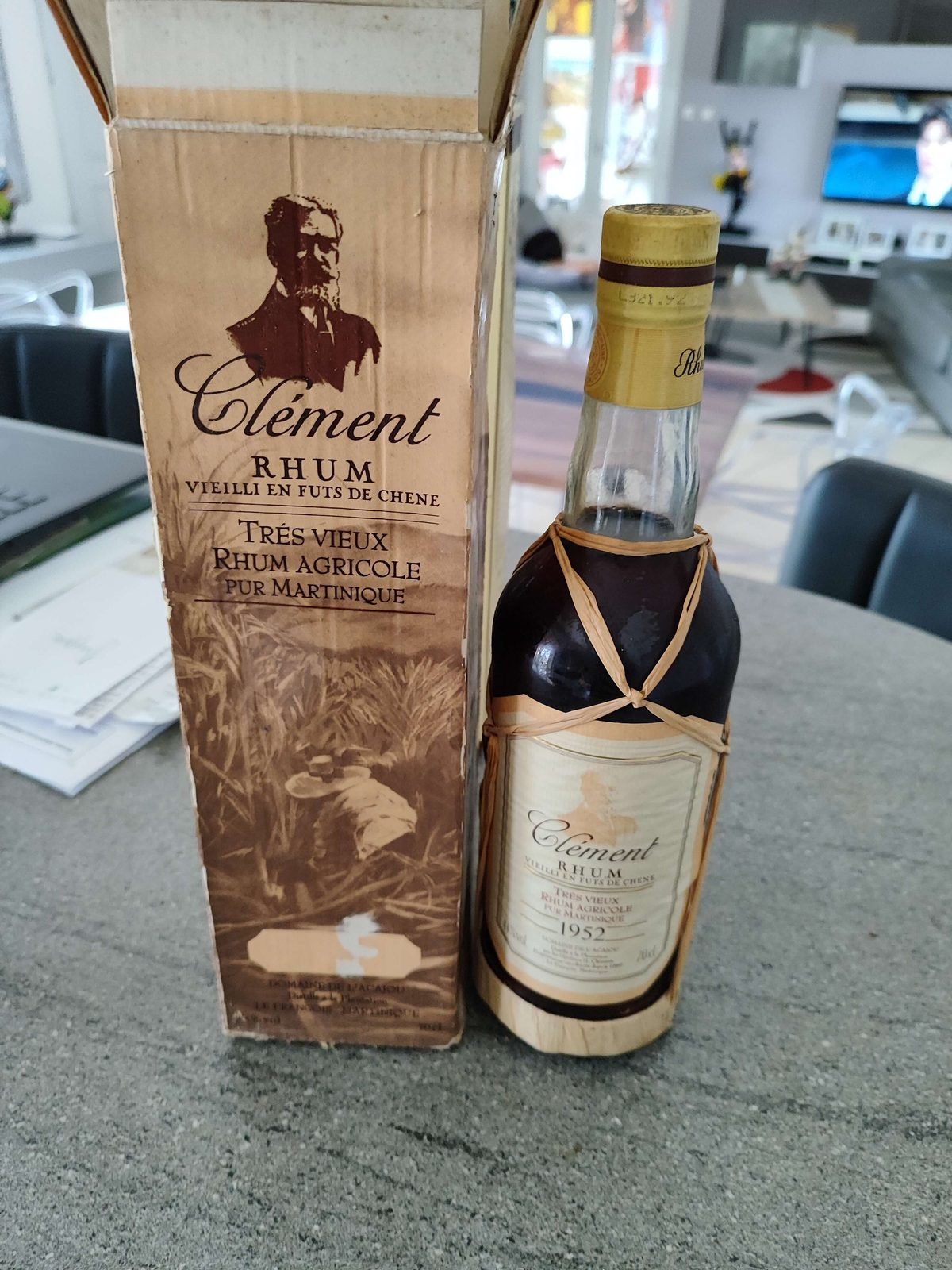 Rhum vieux Martinique CLEMENT 1952 - photo 2