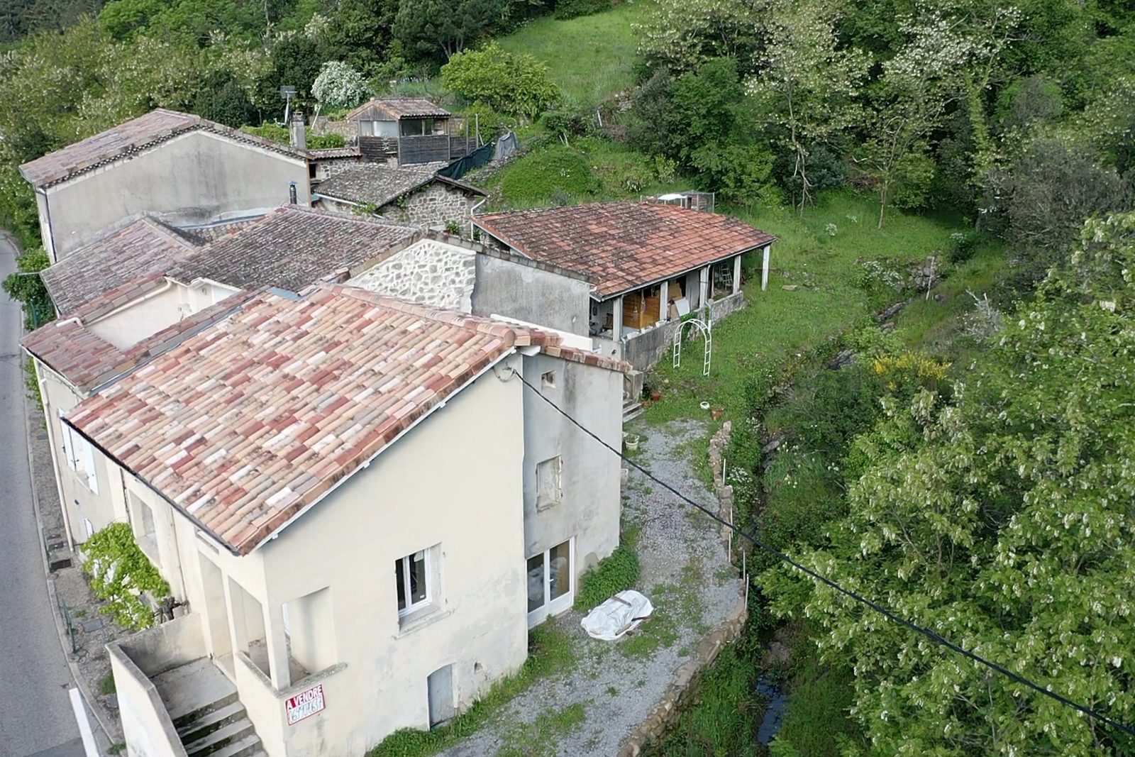 Vente Ensemble Immobilier - photo 1