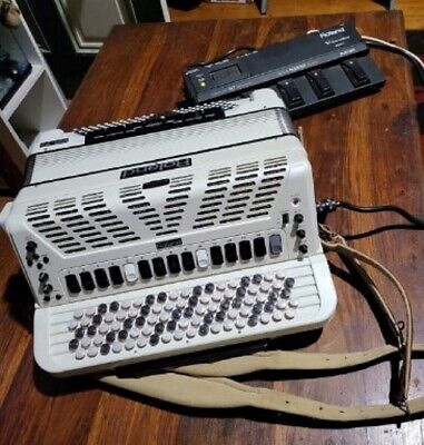 Roland Accordion FR7XB - photo 2