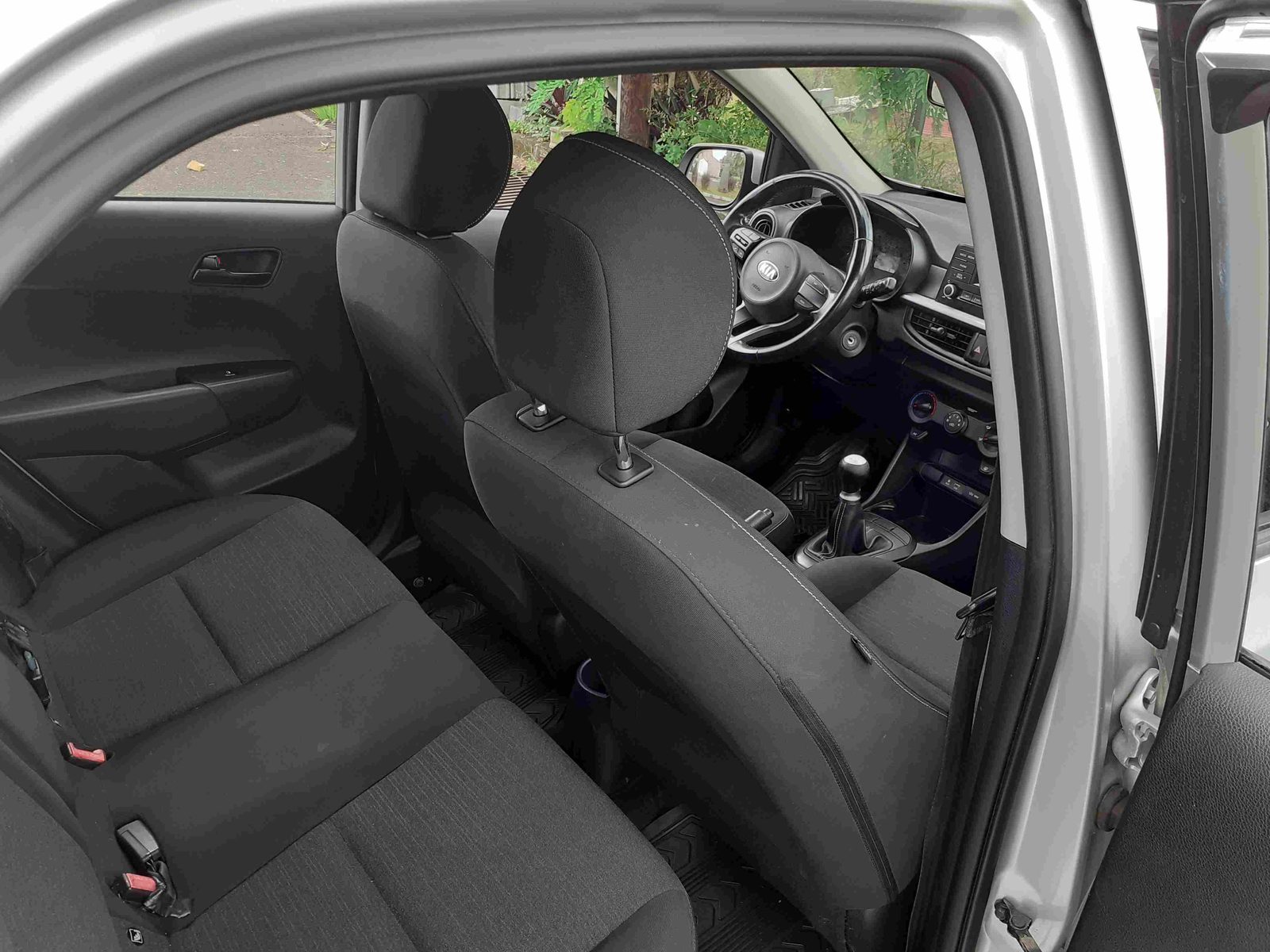 URGENT: Kia Picanto - 1.0L - 5cv -année 2018 - BV manuelle - photo 5