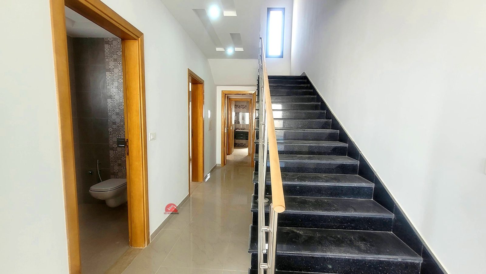 VILLA NEUVE À VENDRE AVEC PISCINE À HOUMT SOUK DJERBA-REF V 629 - photo 3
