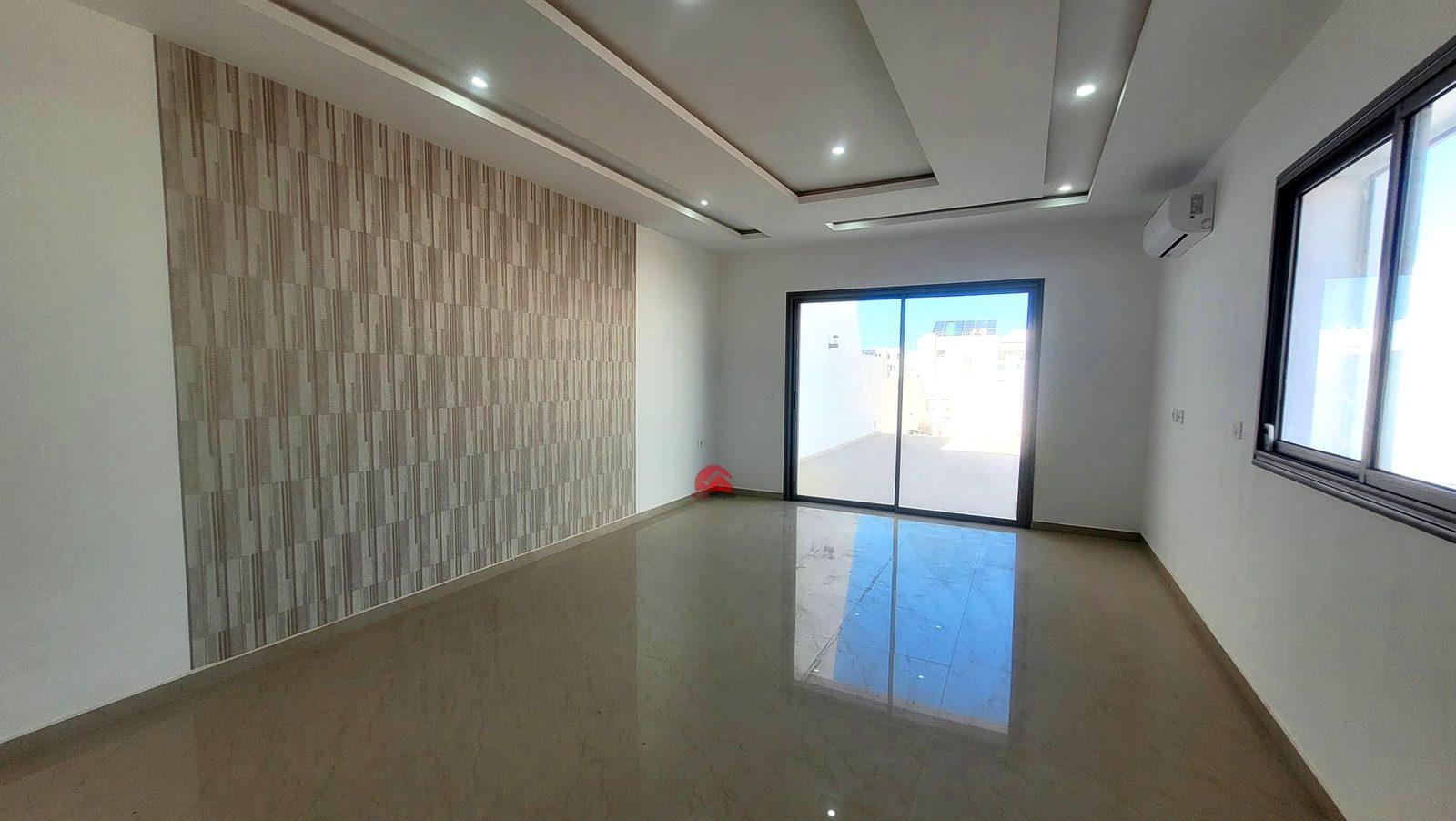 VILLA NEUVE À VENDRE AVEC PISCINE À HOUMT SOUK DJERBA-REF V 629 - photo 4