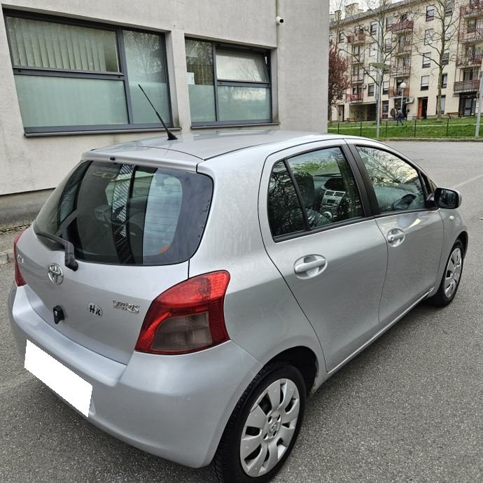 TOYOTA YARIS AUTOMATIK - photo 3