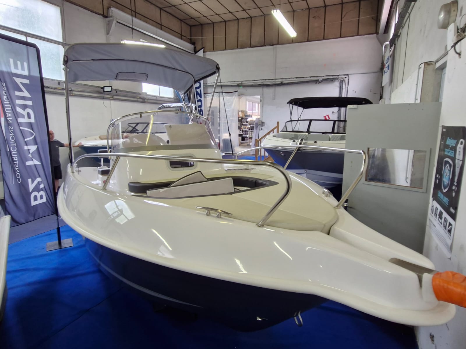 B2 MARINE 572 OPEN - photo 3