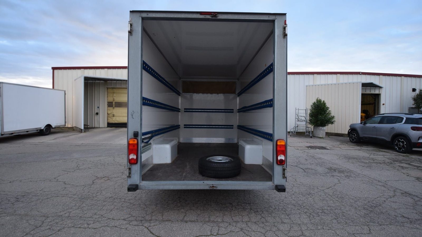 Renault Master Plancher Cabine L3H1 3.5t dCi 145 - photo 3