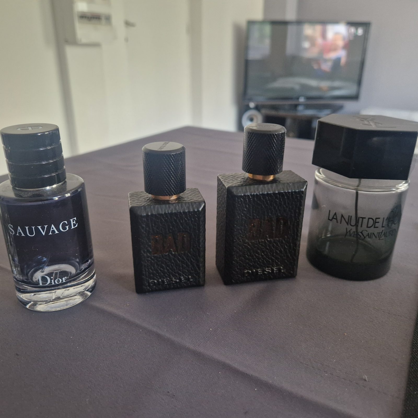 Lots de flacon de parfum - photo 3