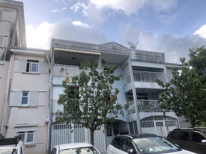 APT T3 SITUE AU 2ème ETAGE - photo 3
