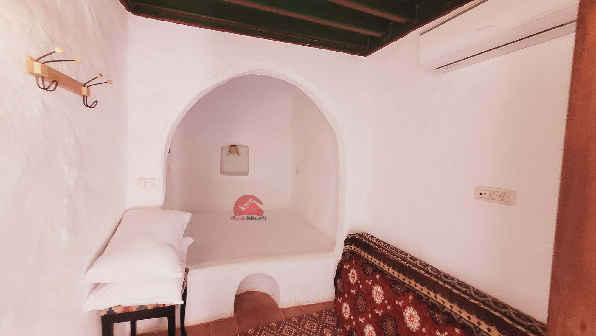 HOUCH TYPIQUE DJERBIEN À BAZIM DJERBA ZA - RÉF V687 - photo 2