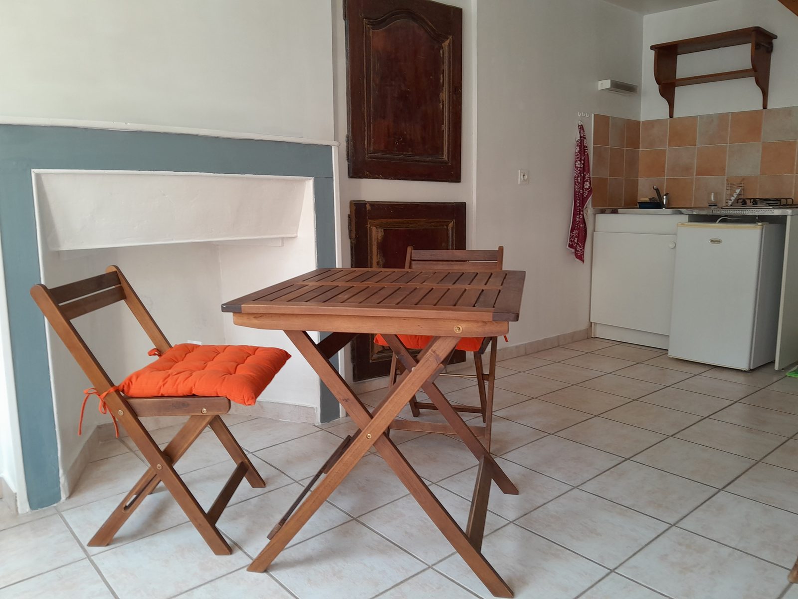 A louer studio à Châbons (38690) - photo 1