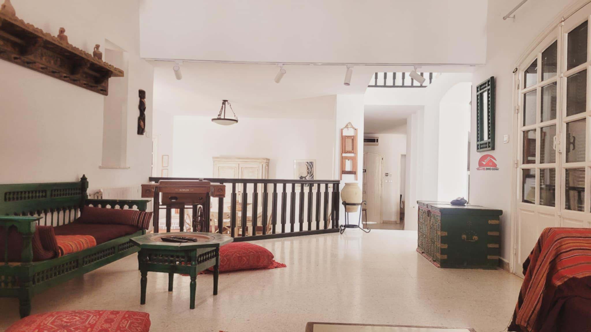 VILLA MEUBLÉE EN ZONE TOURISTIQUE - RÉF L761 - photo 1