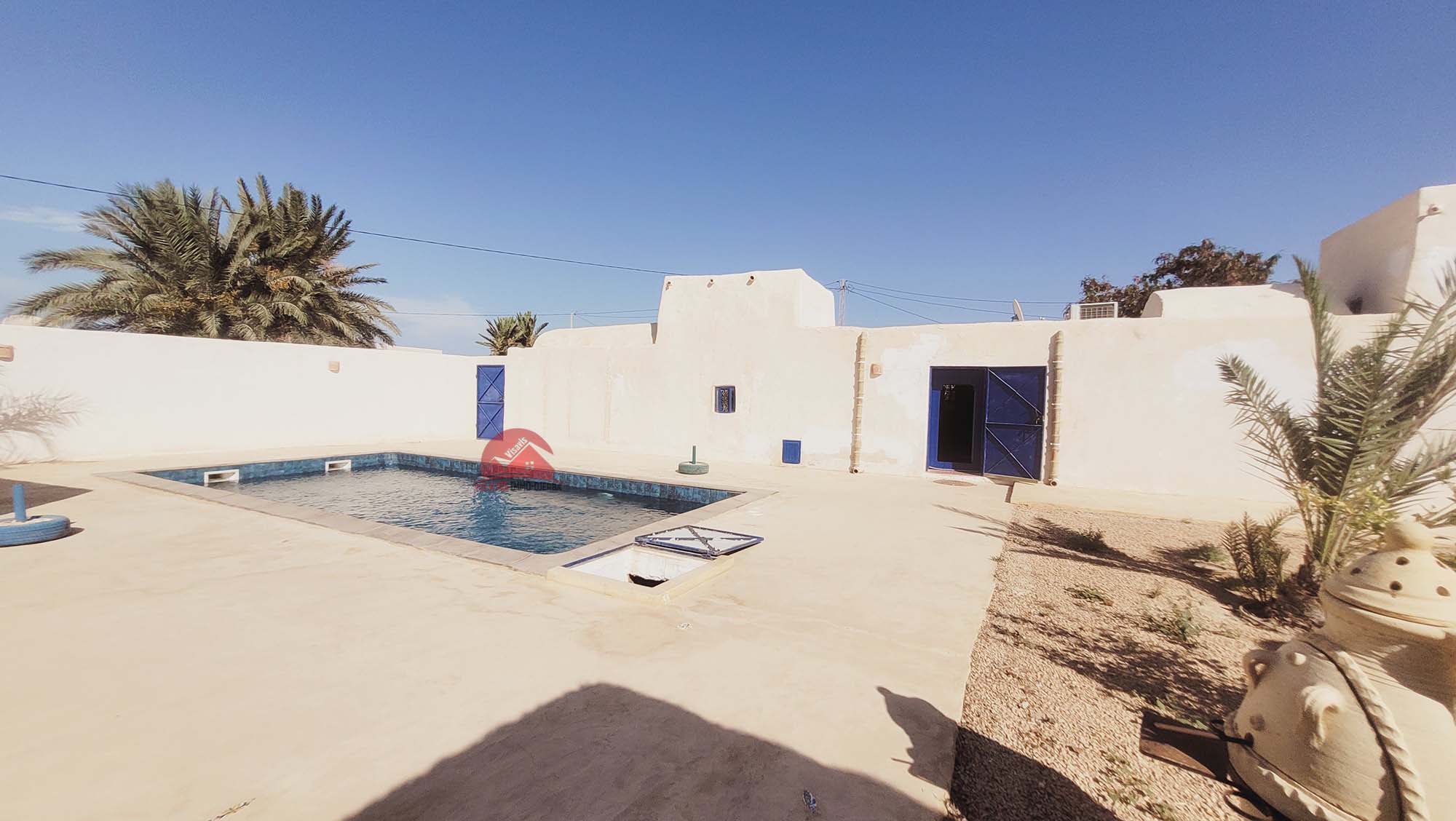 HOUCH TYPIQUE DJERBIEN À BAZIM DJERBA ZA - RÉF V687 - photo 1