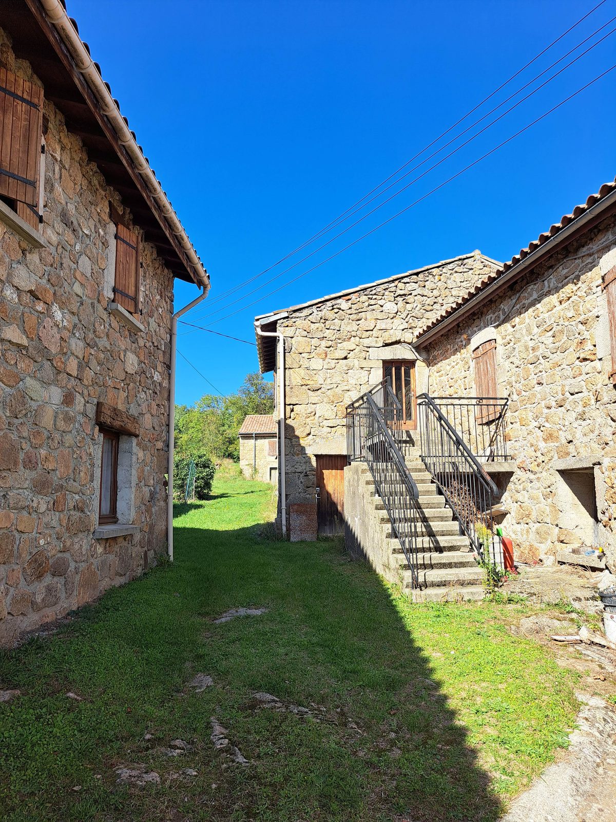 Te koop: Historische boerderij in de Ardèche - photo 2