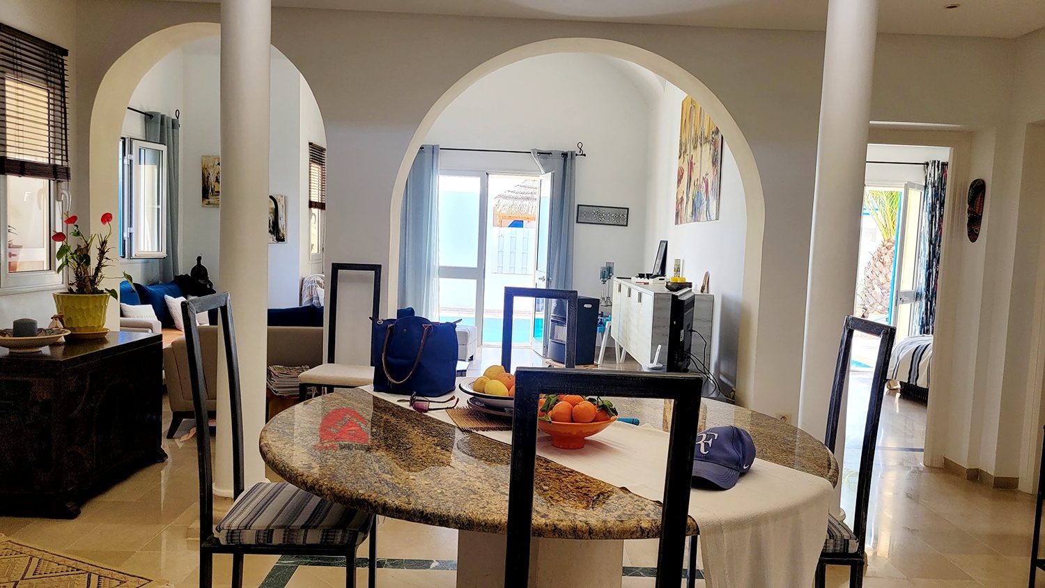 A VENDRE EN ZT BELLE VILLA AVEC PISCINE PRIVÉE - RÉF V623 - photo 2