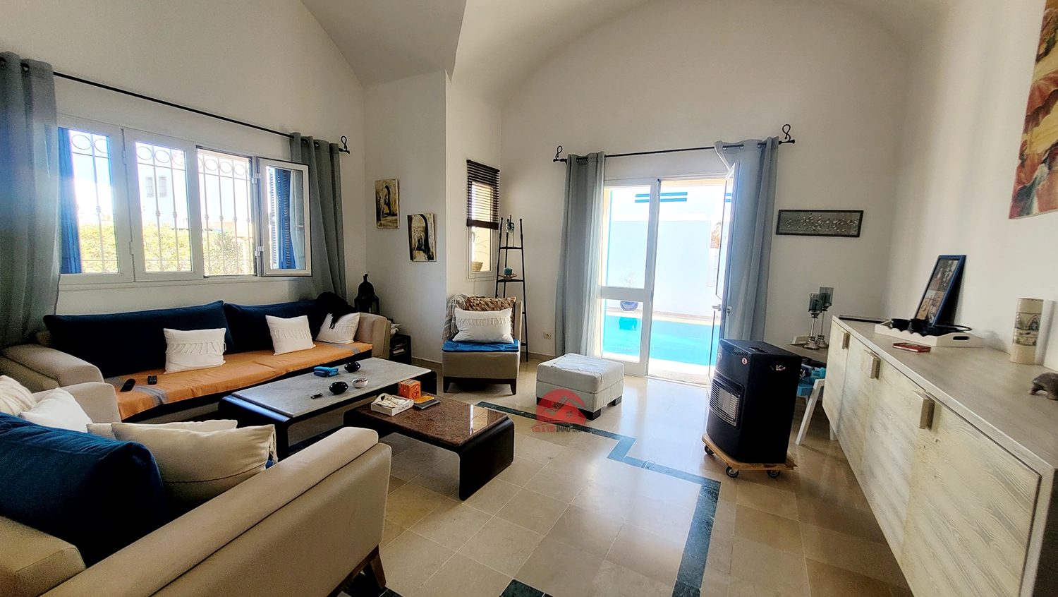 A VENDRE EN ZT BELLE VILLA AVEC PISCINE PRIVÉE - RÉF V623 - photo 3