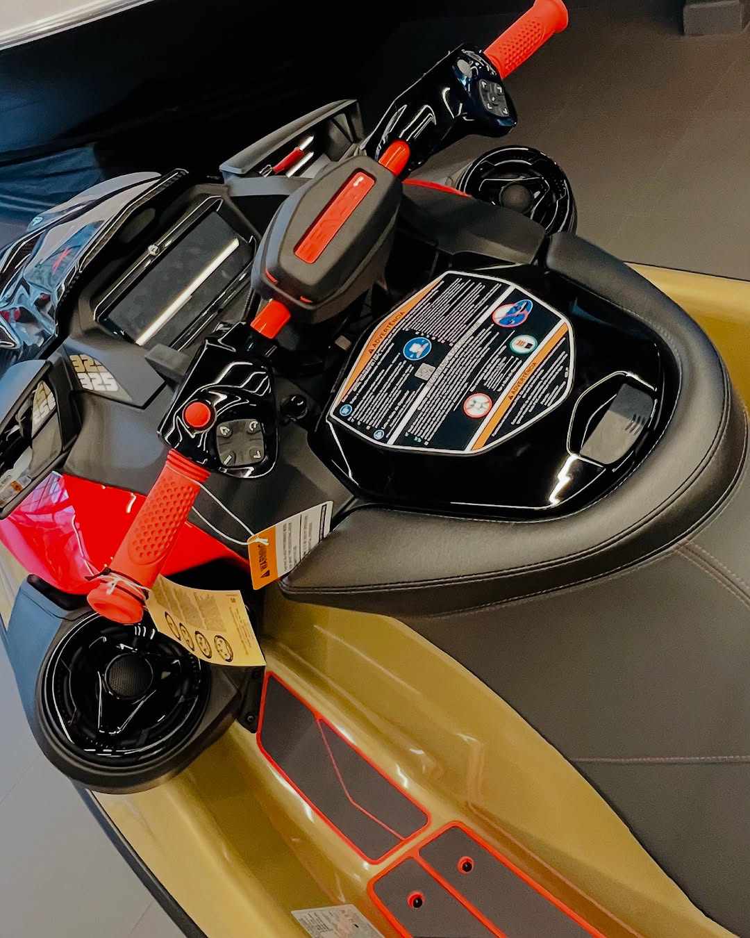 2025 SEA-DOO RXP-X 325 TECH PACKAGE jetski - photo 5
