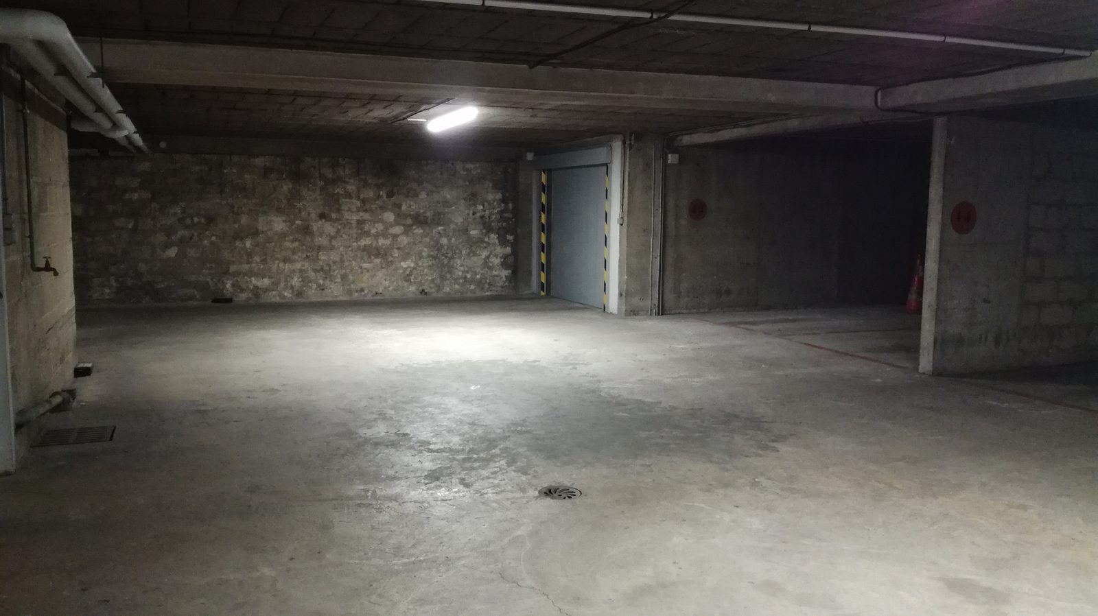 Parking - photo 2