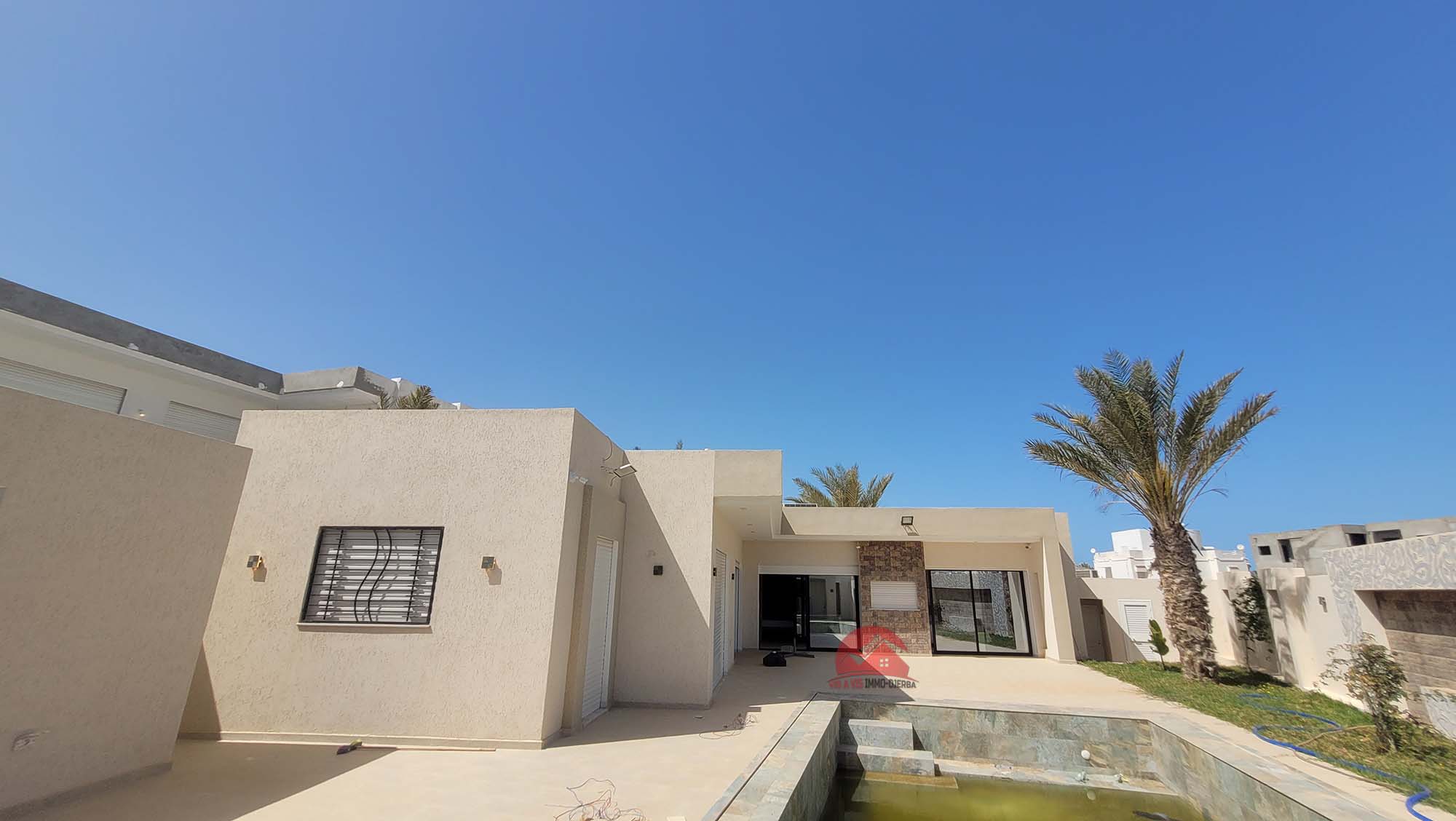 VILLA MEUBLÉE EN ZONE TOURISTIQUE DJERBA ZT - RÉF V701 - photo 1