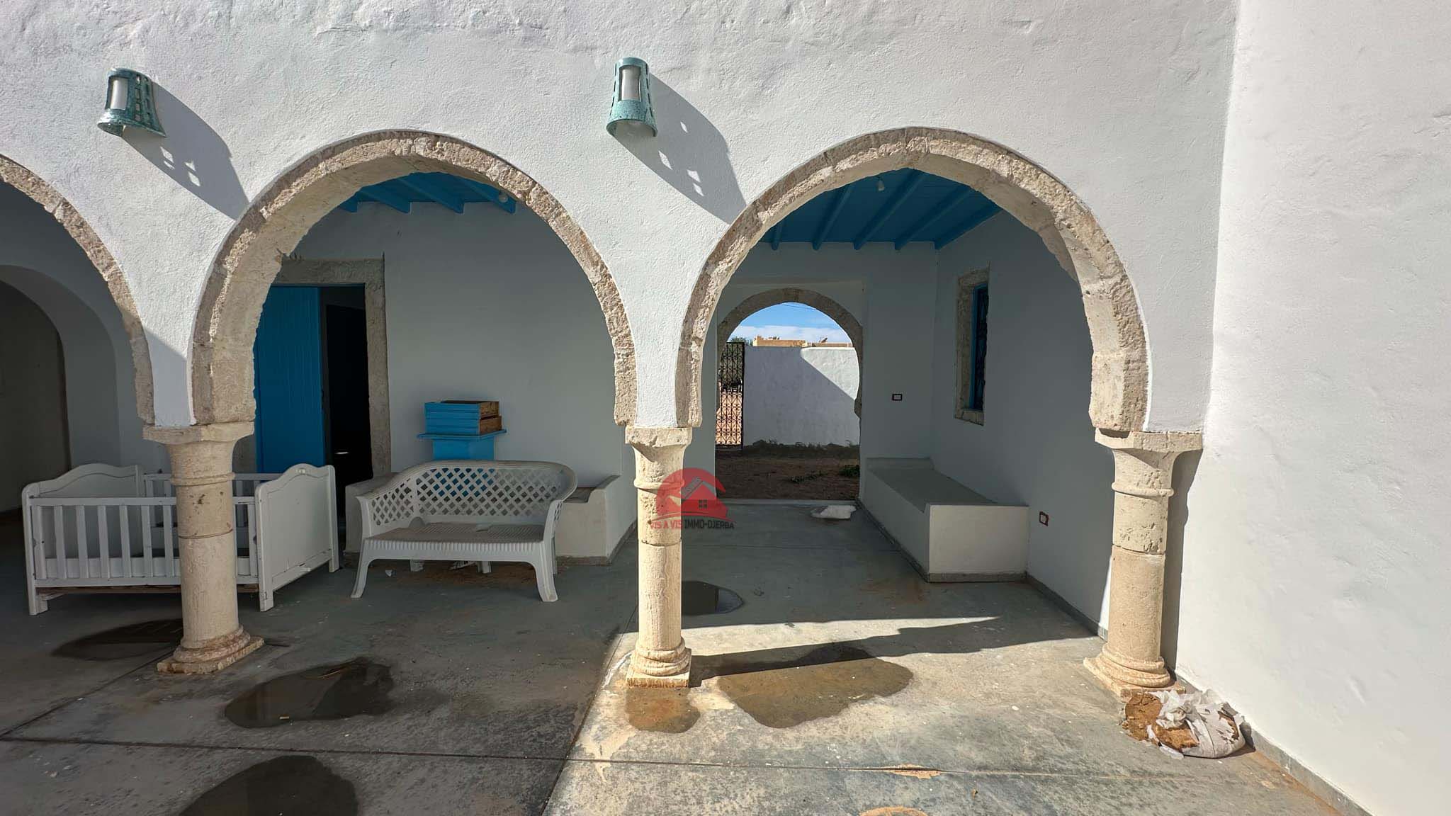 HOUCH TYPIQUE DJERBIEN À VENDRE HOUMT SOUK - RÉF H698 - photo 3