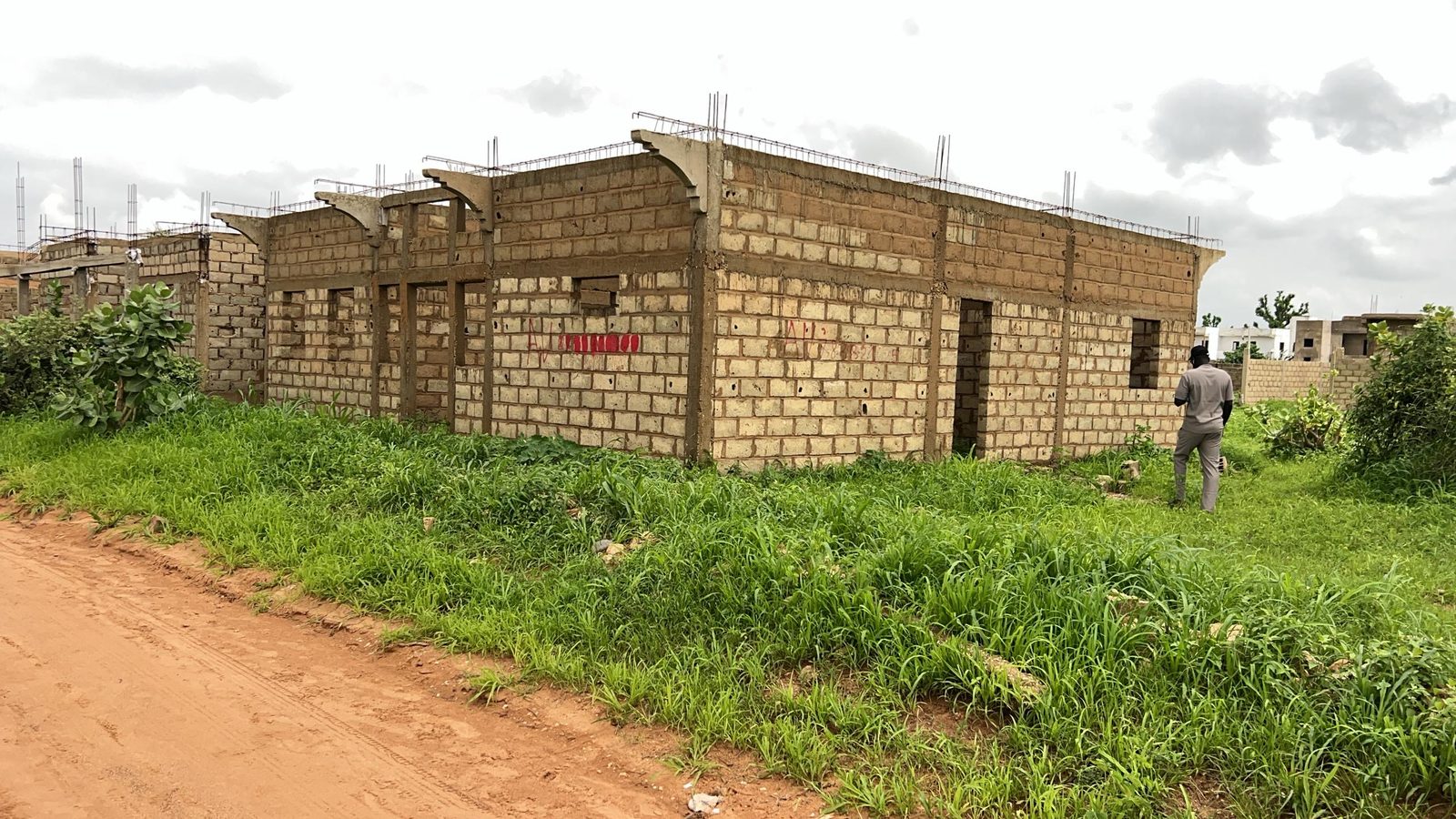 Terrain de 229 mètres carrés à vendre à Nguékhokh Sénégal - photo 3