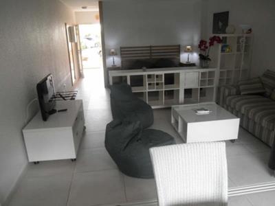 Appartement 1 pièce à Tampon - photo 3