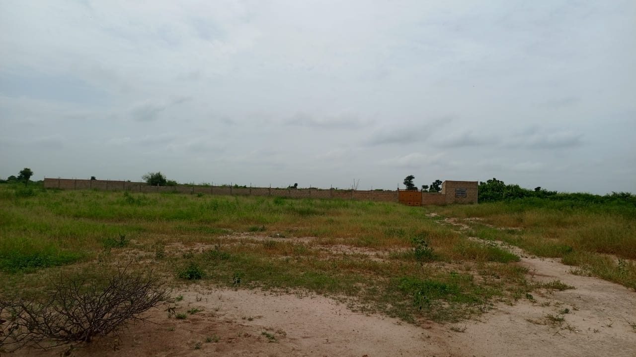 Terrains de 180 mètres carrés à vendre à Thiès - photo 2