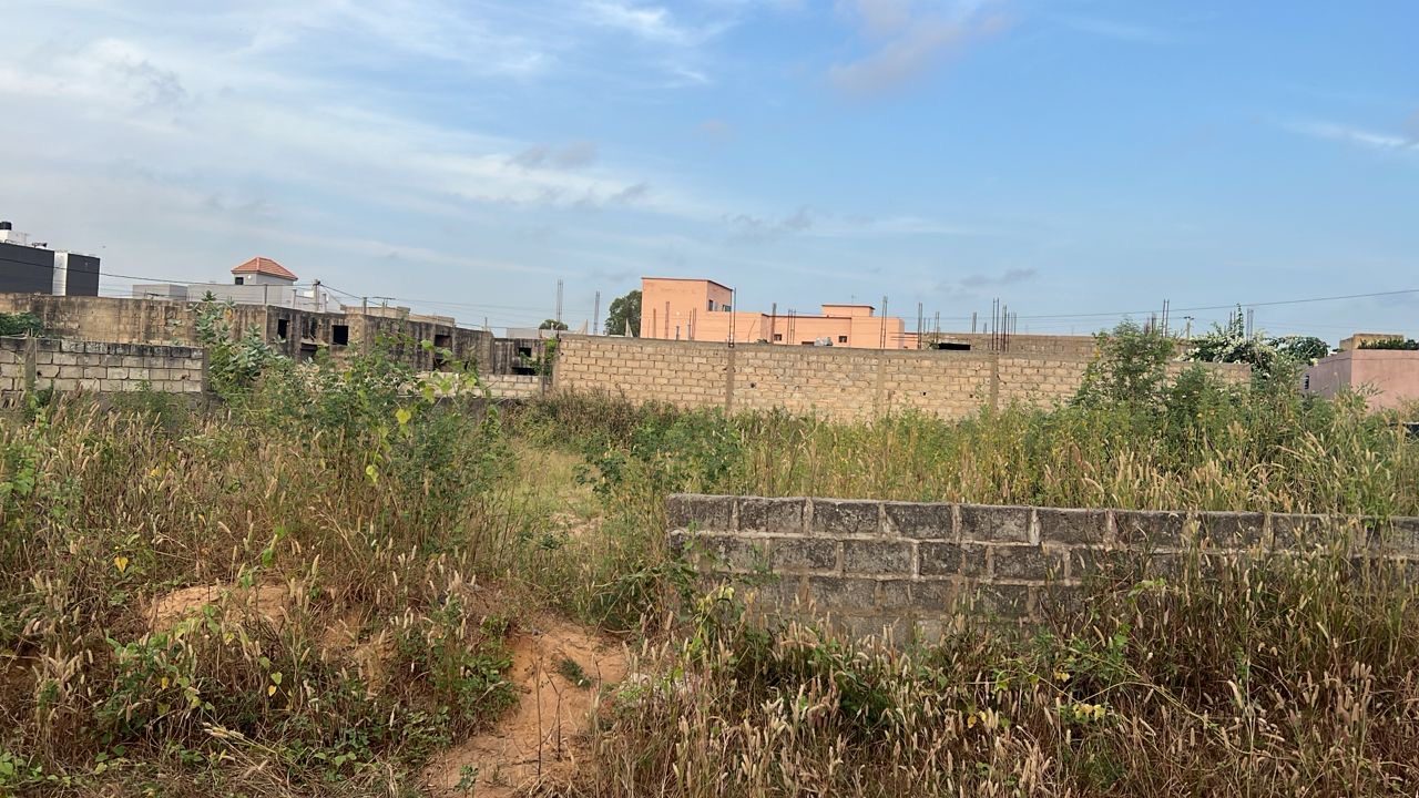 Terrain de 520 mètres carrés à vendre à Saly Sénégal - photo 2