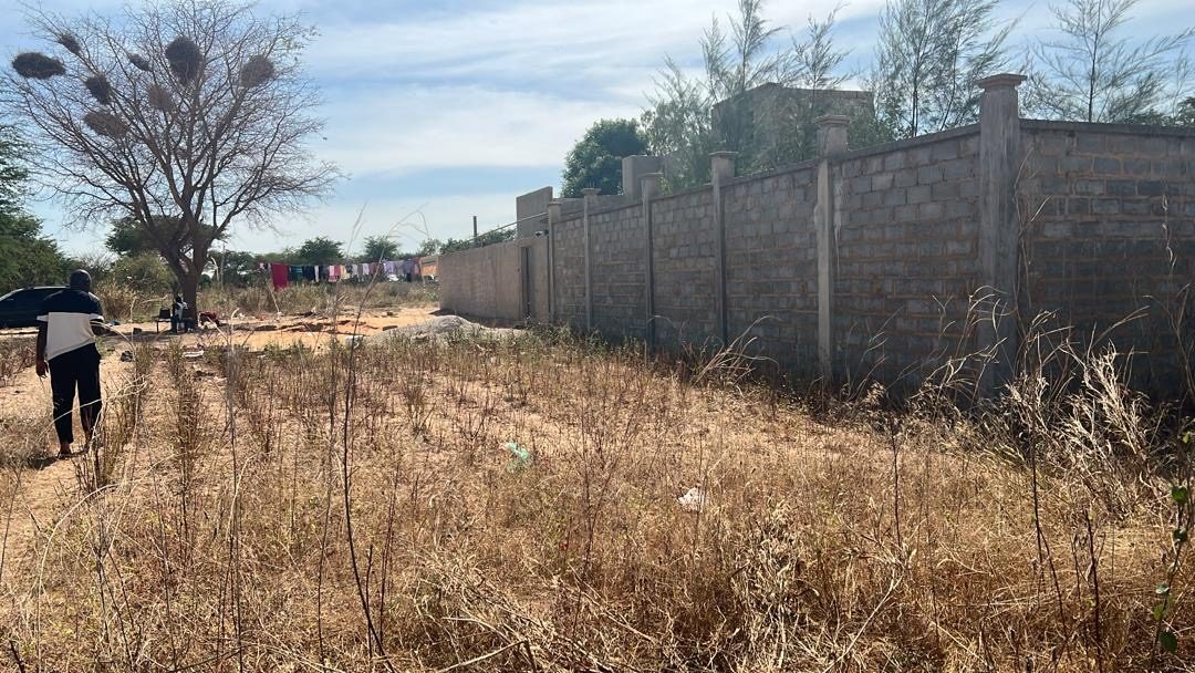 Terrain de 300 mètres carrés à vendre à Malicounda Sénégal - photo 3