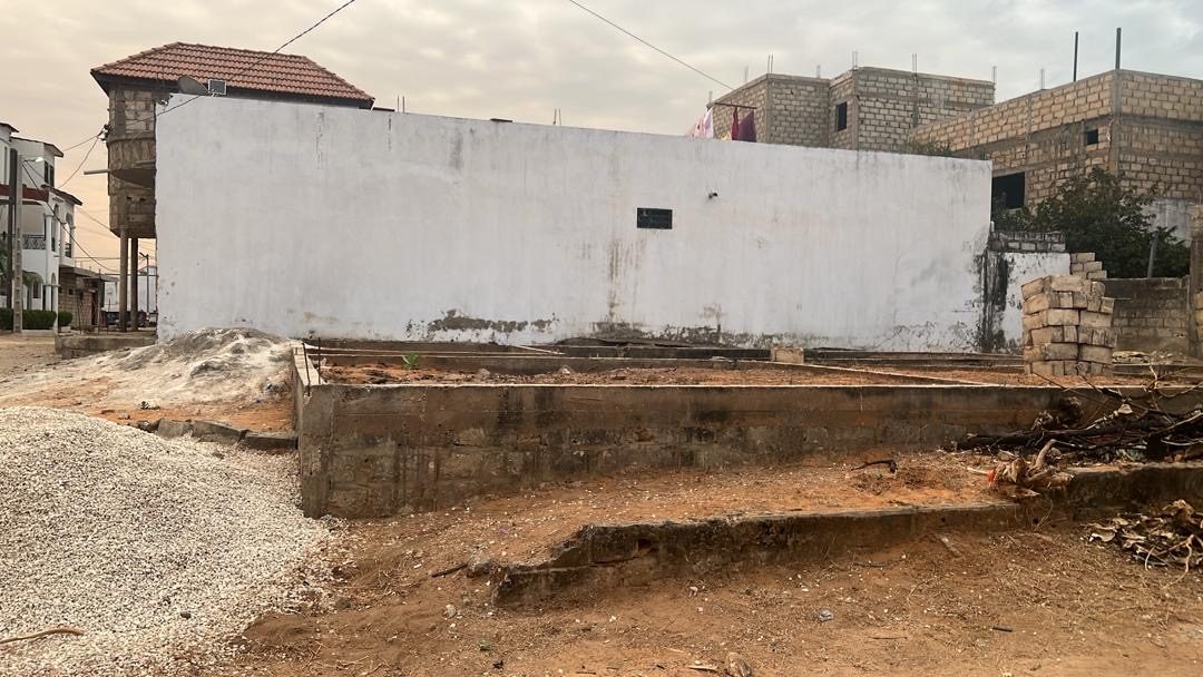 Terrain de 300 mètres carrés à vendre à Saly Sénégal - photo 2