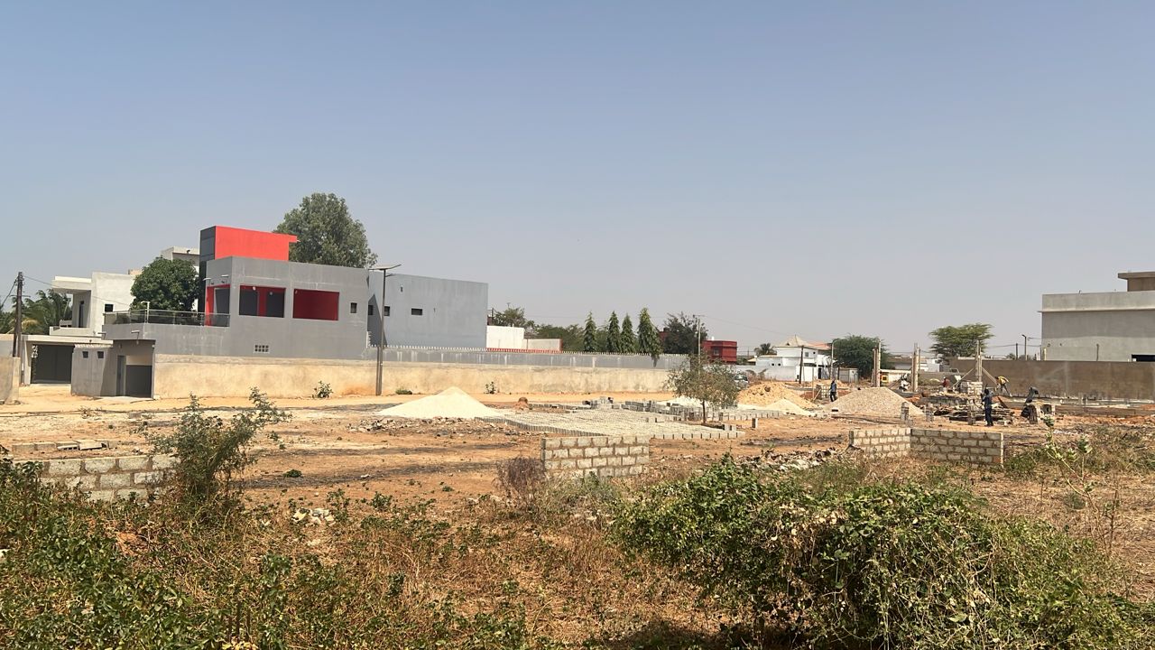 Terrain de 688 mètres carrés à vendre à Somone Sénégal - photo 2