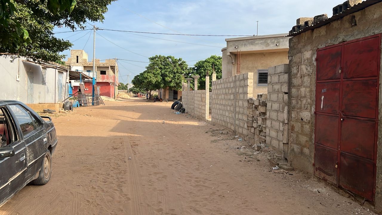 Terrain de 300 mètres carrés à vendre à Mbour Sénégal - photo 4