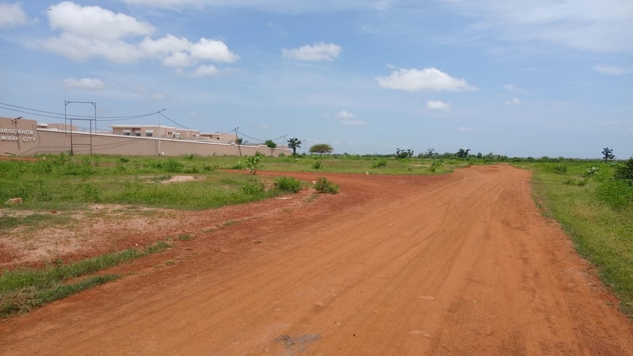 Terrain de 600 mètres carrés à vendre à Gandigal Sénégal - photo 3