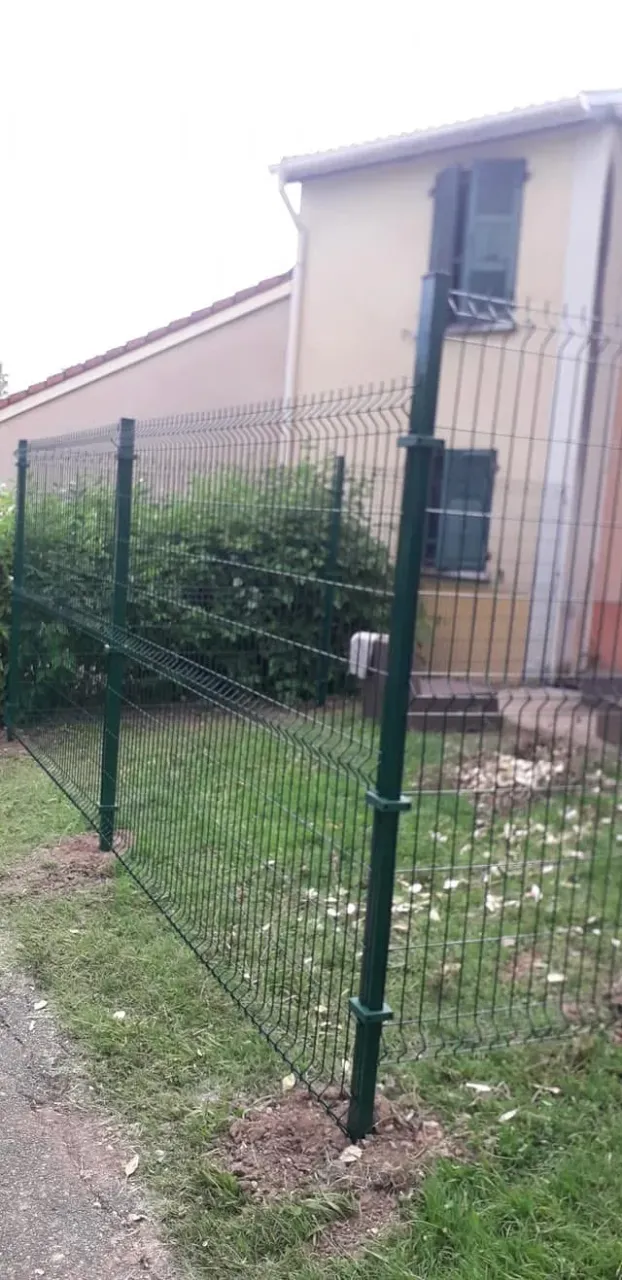 Poseur de clôture - photo 1